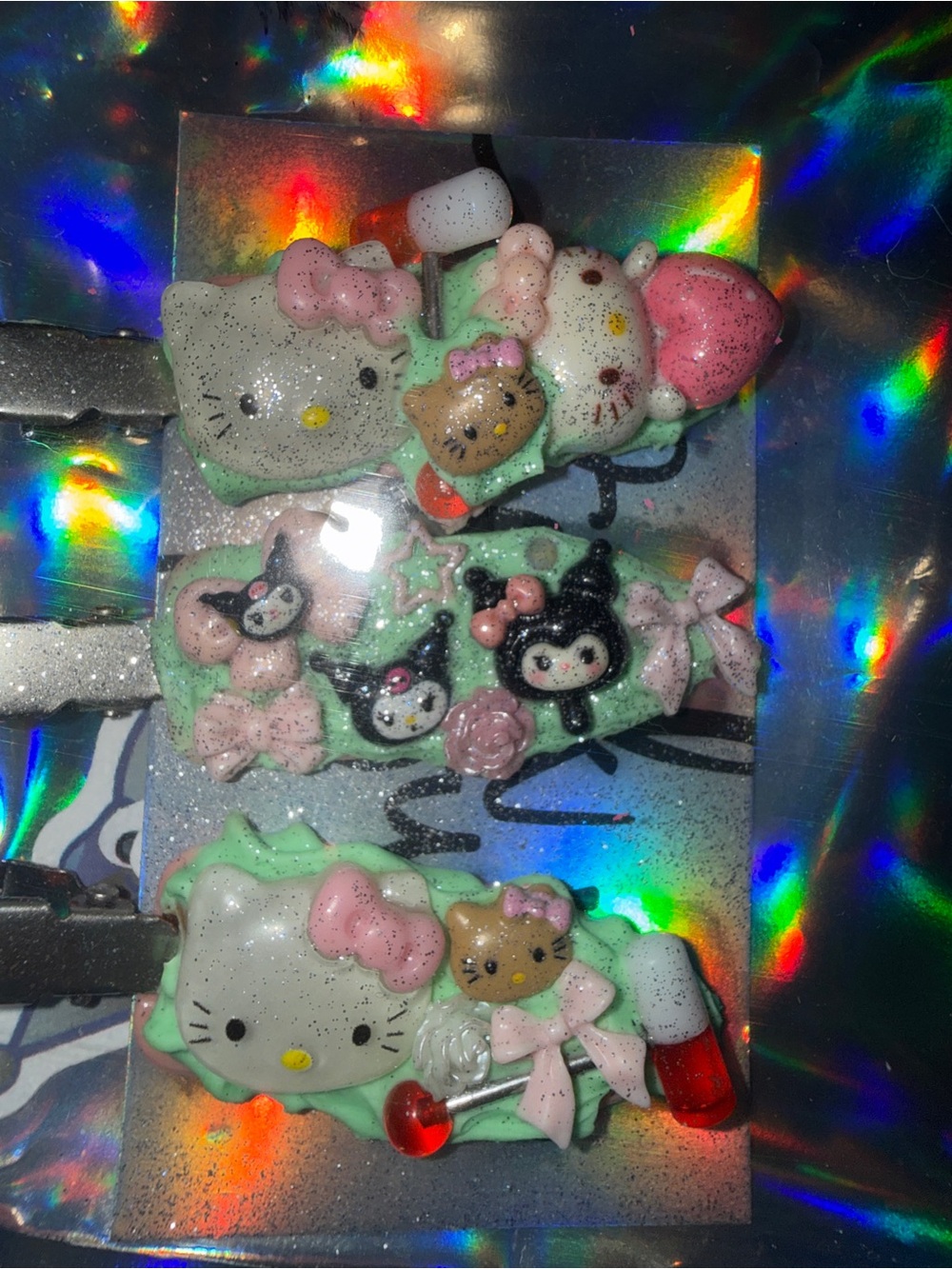 Hello Kitty Style Pink & Mint Hair Clips - Cute Character Set kurmoi